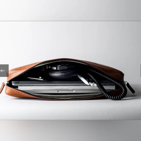 EUC Hardgraft Inside Laptop Case 15" - Picture 5 of 16